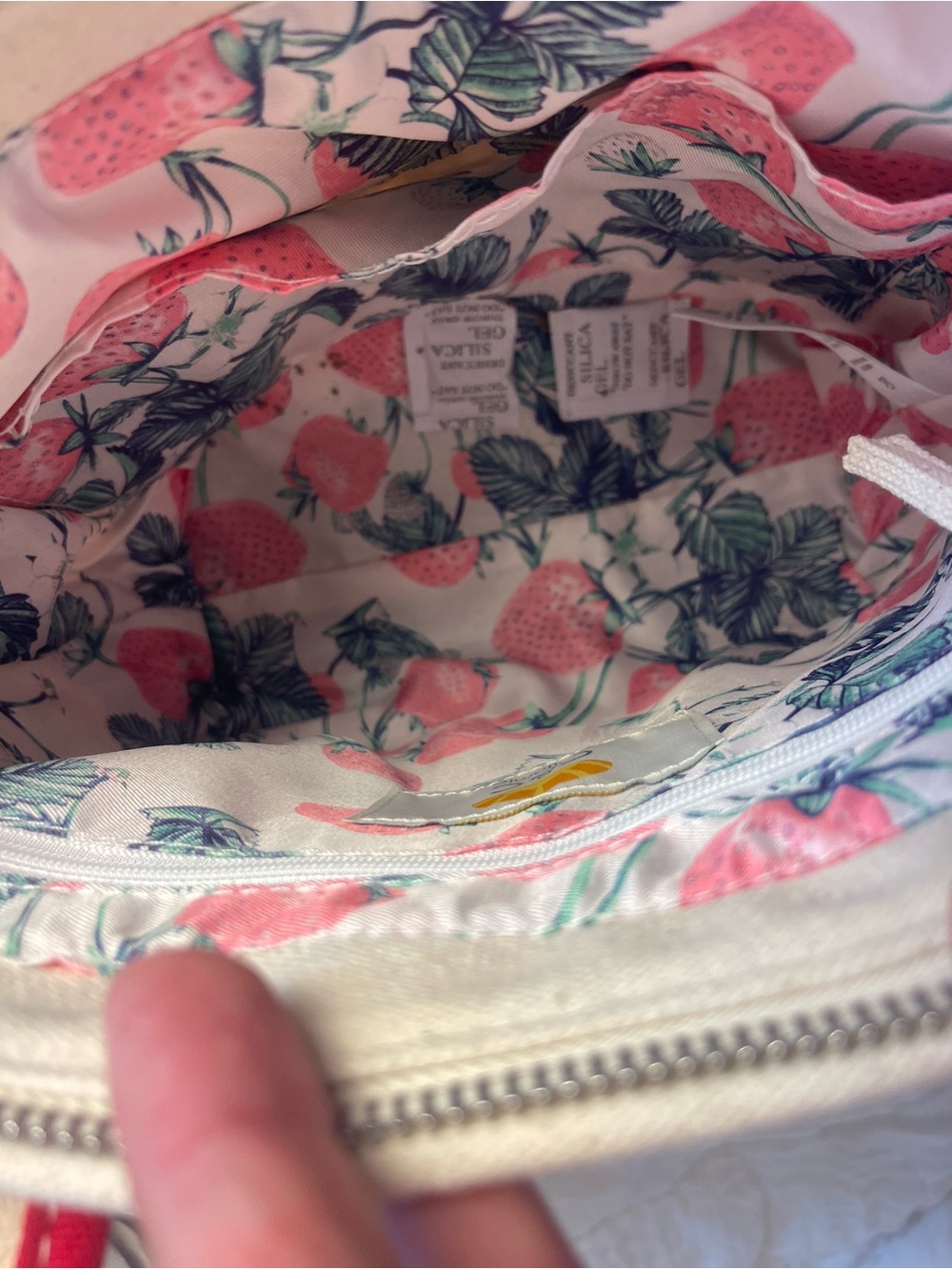Strawberry Embroidered Canvas Tote Bag Crossbody Cottagecore Coquette Summer NWT - Picture 7 of 16